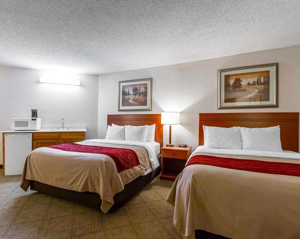 Americinn By Wyndham Omaha Near Zoo Room photo